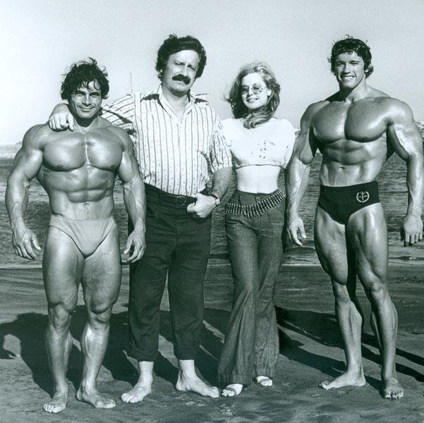 Franco Colombu, Joe Weider, Betty Weider, Arnold Schwarzenegger on the beach